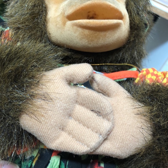 Vintage Hosung Julius the junior chimp hand puppet - Picture 13 of 13